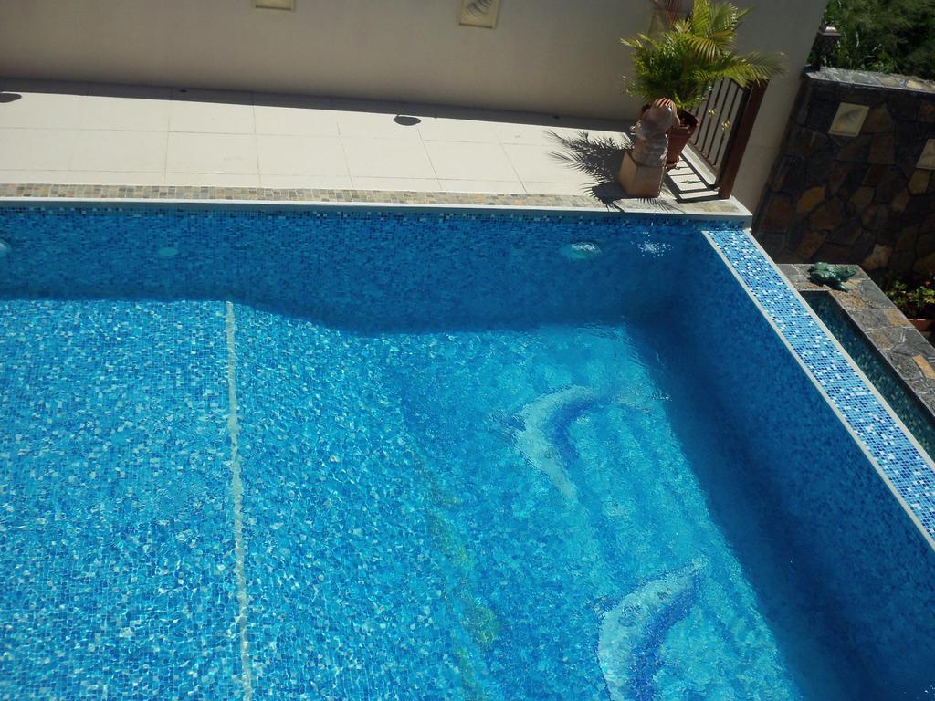 Apartment Blue Pearl