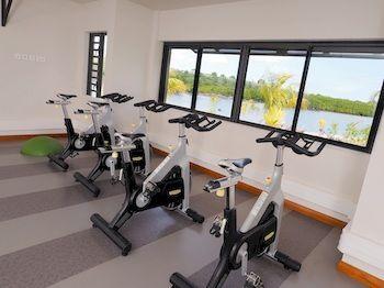Hotel West Island Sport And By Lov
