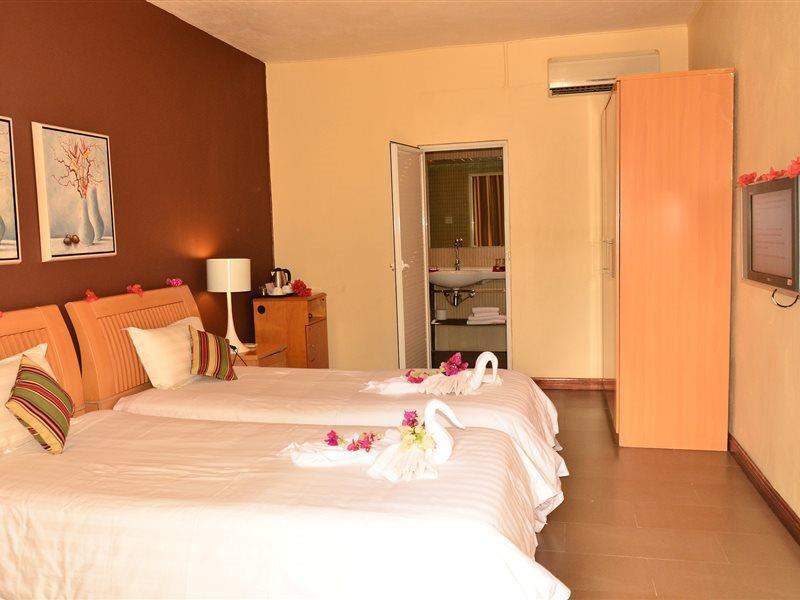 Mon Plaisir Hotel 3*