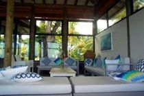 Anelia & Mauritius