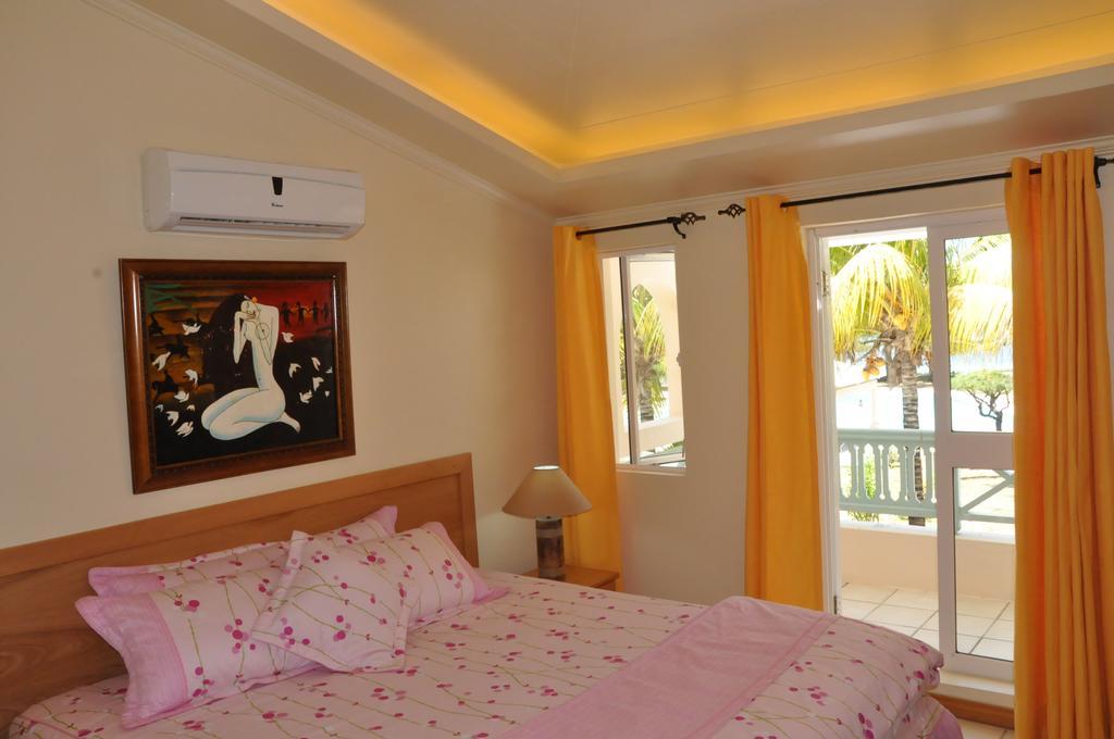 Villas Right On The Beach Belle Mare