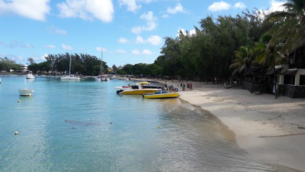 Monalysa St Honore & * Grand Baie