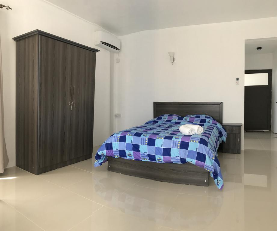 Luxe Exotica * La Gaulette