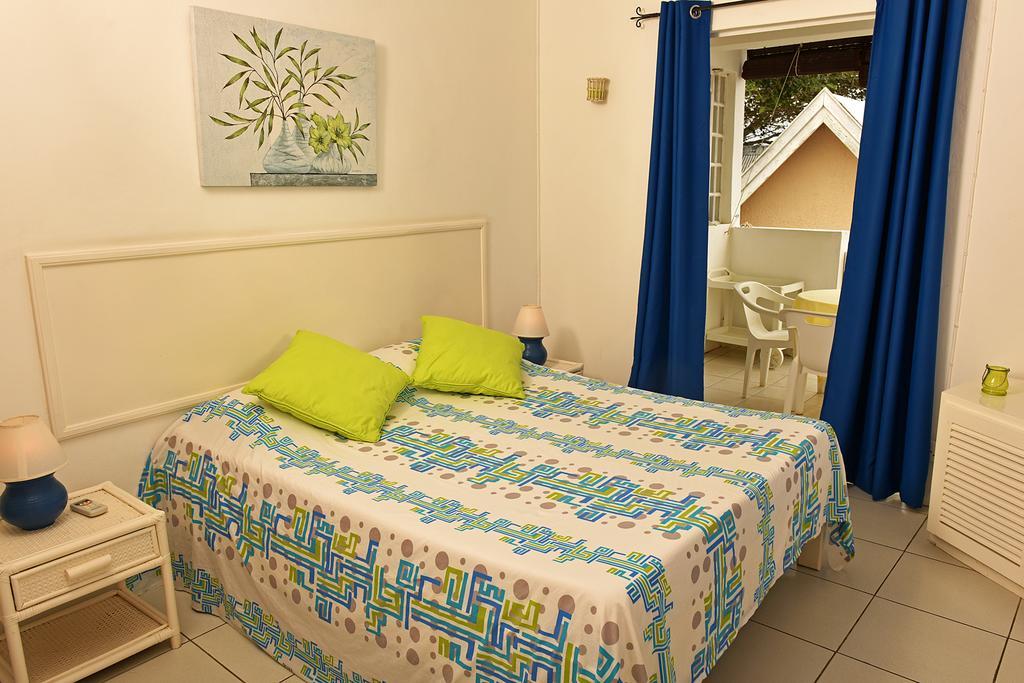 Chezpat Tourists Guest house Blue Bay