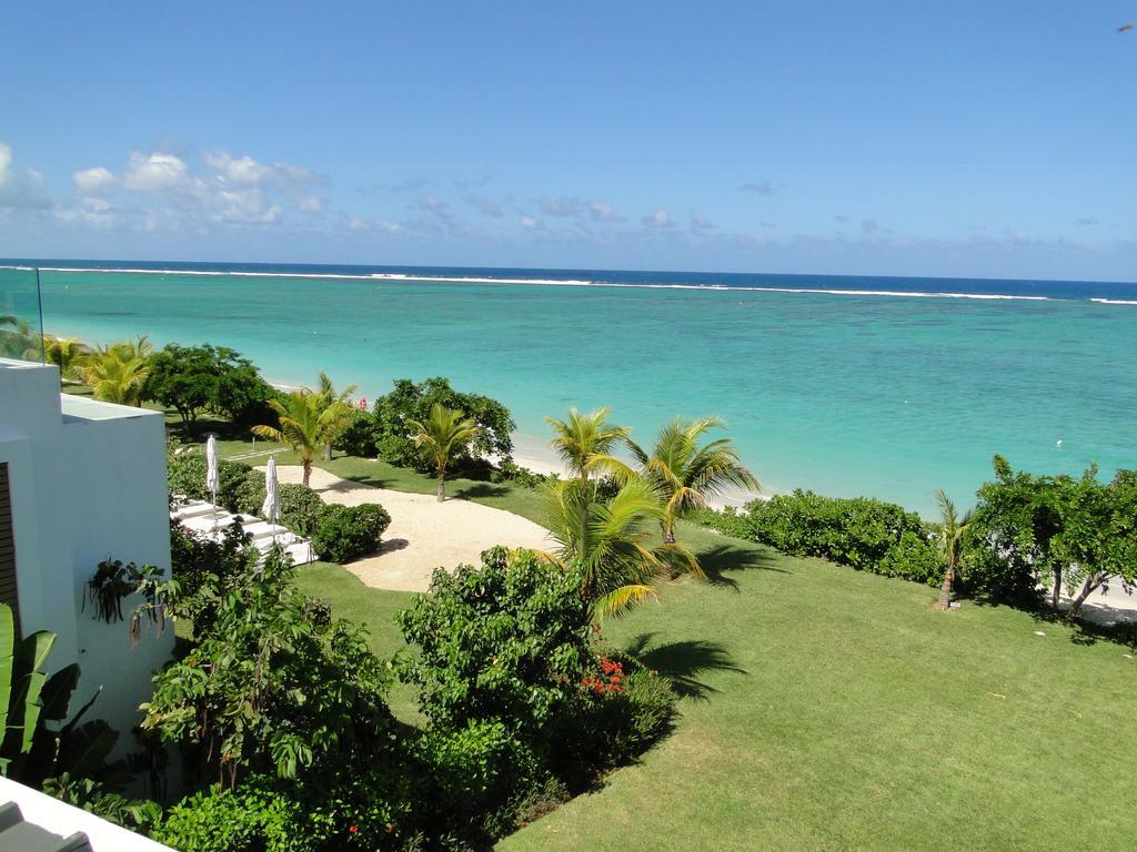 Apartment Cap Ouest: Luxury Beachfront