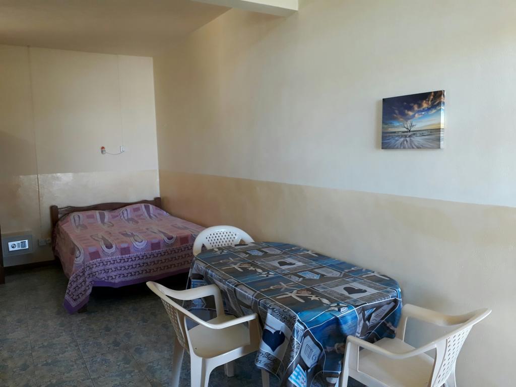 Allamanda - 100m Apartment