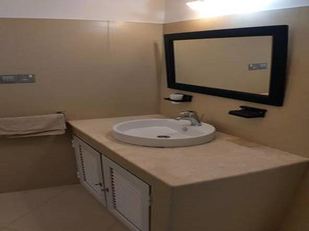 Apartment Seven