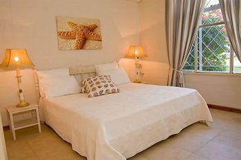 Les Lataniers Bleus - Guest house