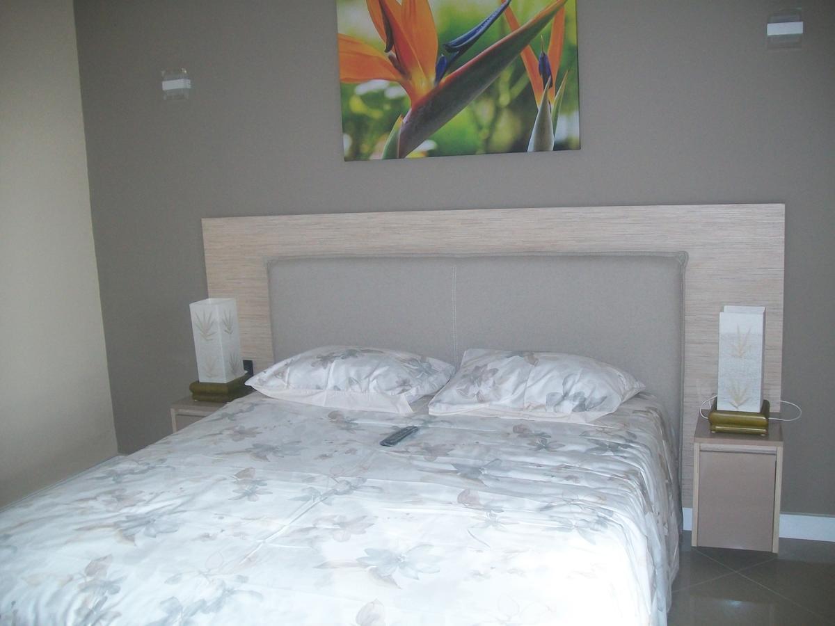 Pierre Blue-seafront Apartment Flic en Flac