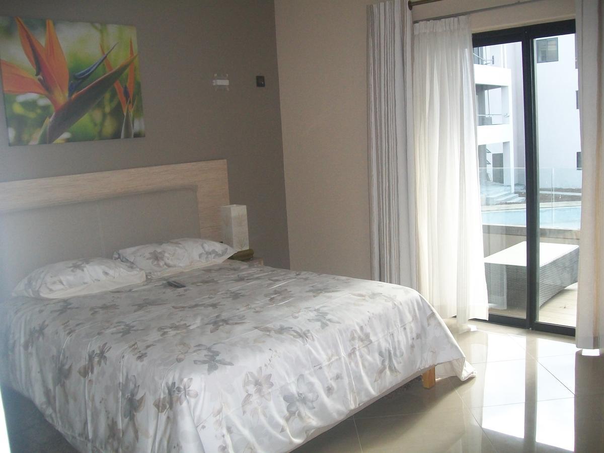 Pierre Blue-seafront Apartment
