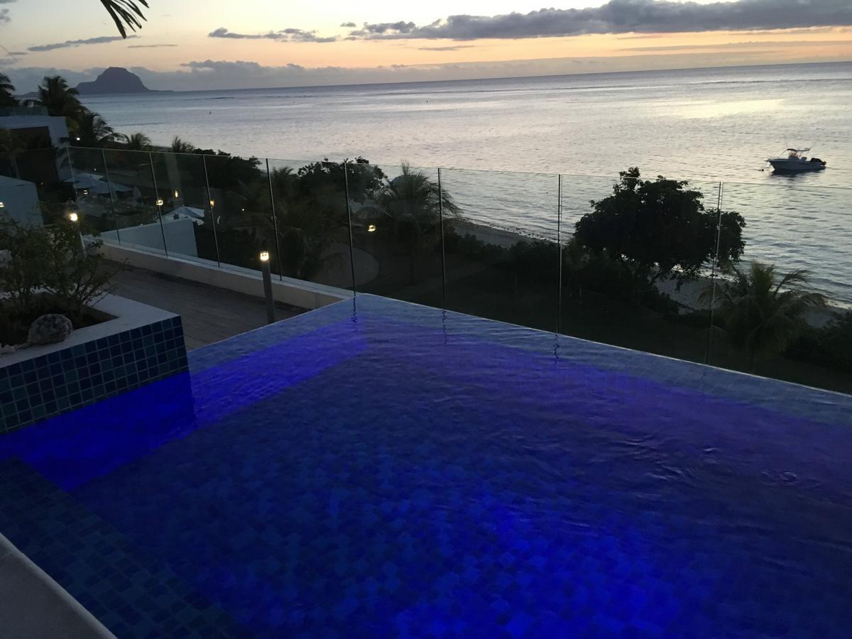 Cap Ouest Beachfront Luxury Penthouse &