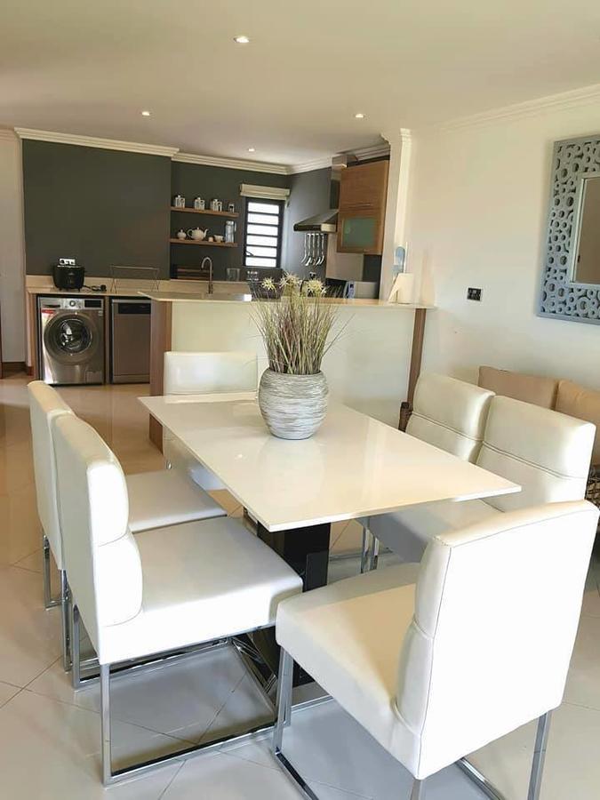 Ocean Bliss Seafront Apartment Flic-en-Flacq