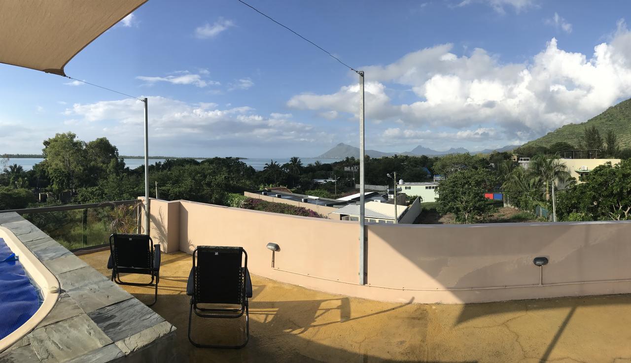 Luxe Exotica La Gaulette