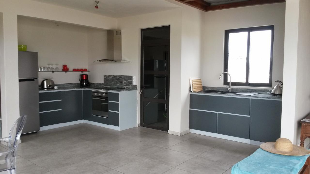 Atrium Apartment *