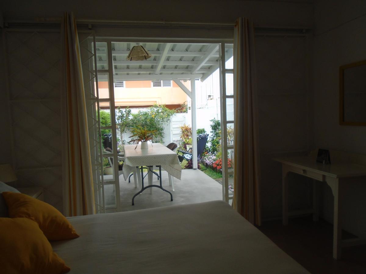 Chezpat Tourists Guest house *