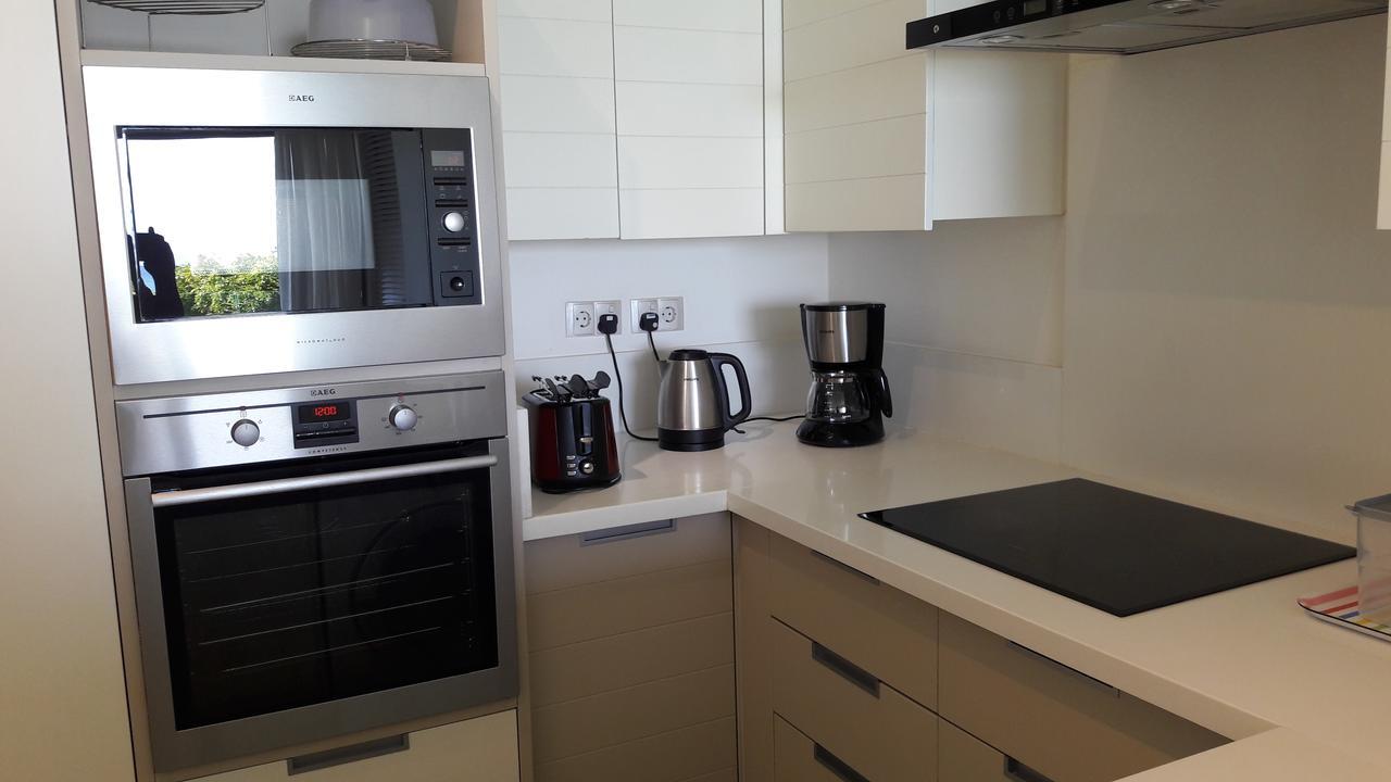 Villasun Seafront Apart At Capouest Apartment *