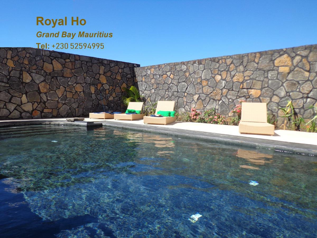 Royal Ho *