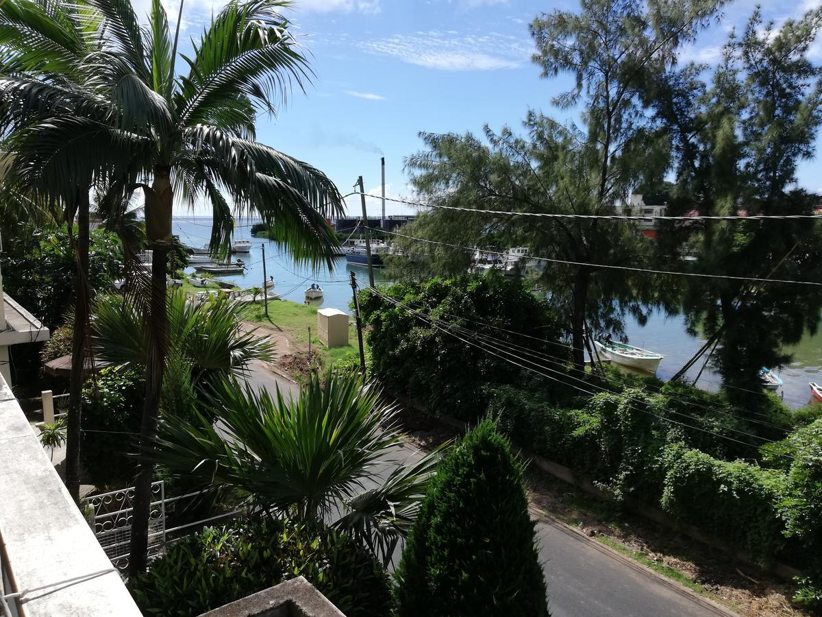 Apartment Acajou Sur *