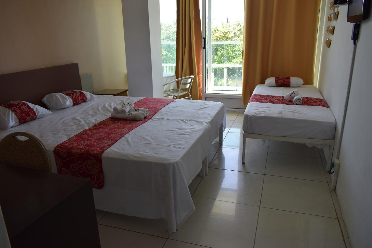 Hotel Hypertek *