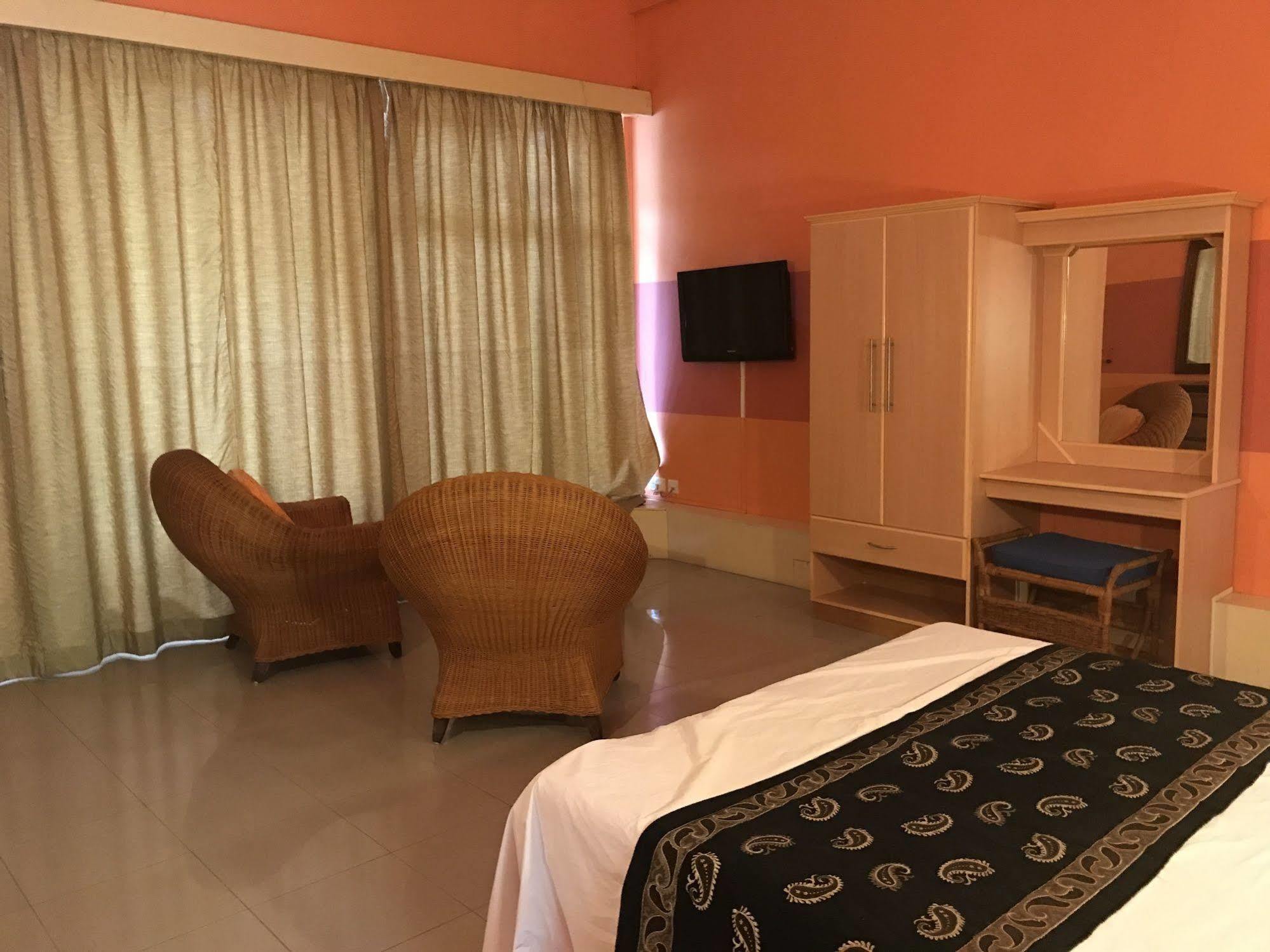 Hotel La De Trou aux Biches