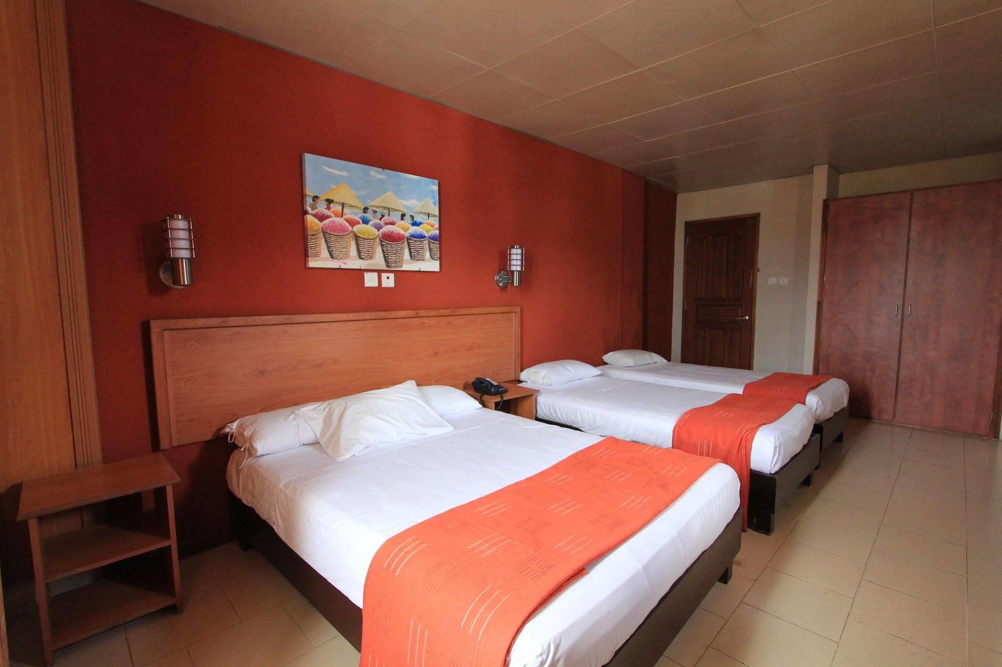 Champ De Mars Hotel Port Louis