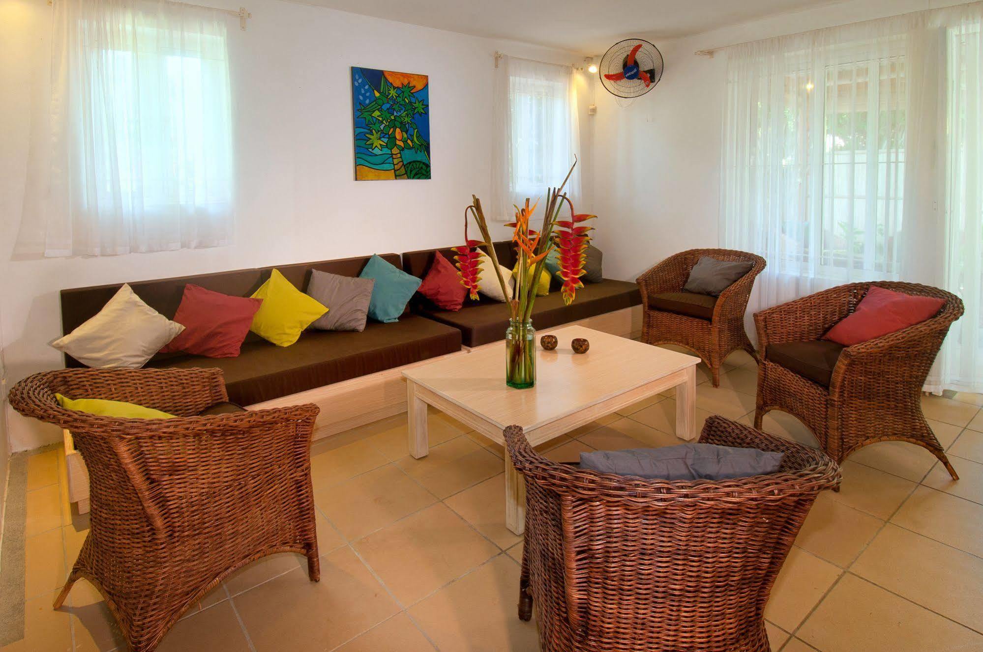 Gardens Retreat Pereybere Beach