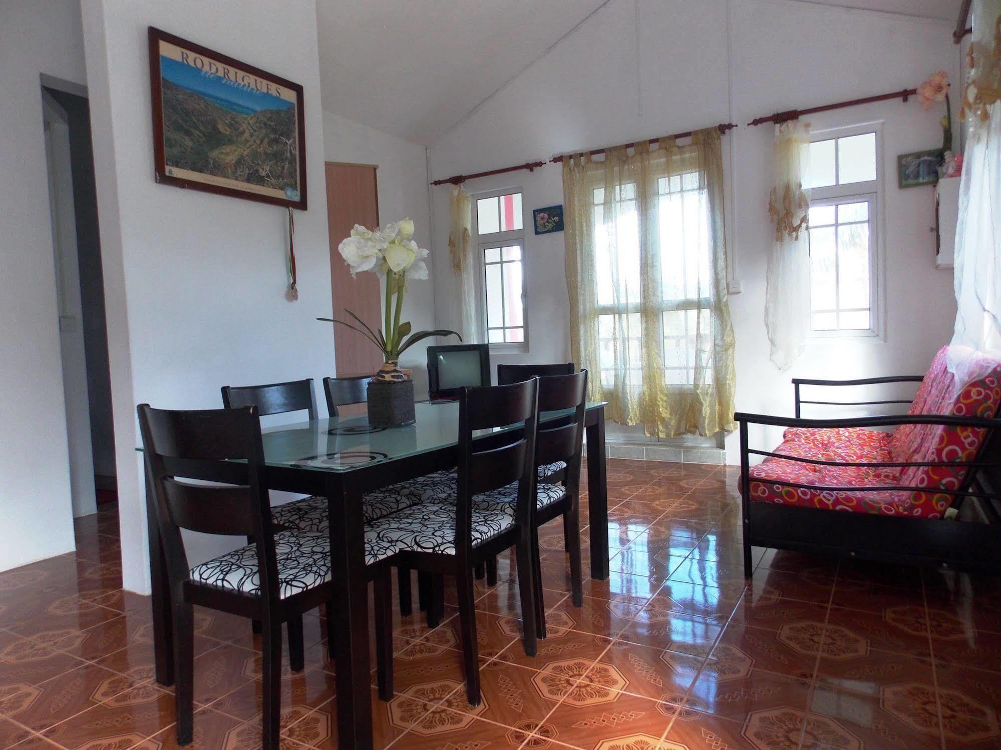La Allamanda Guest house 3*