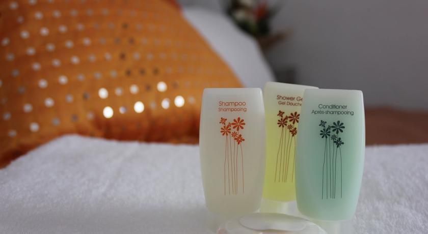 Acomodação com café da manhã  La Serenade 3*
