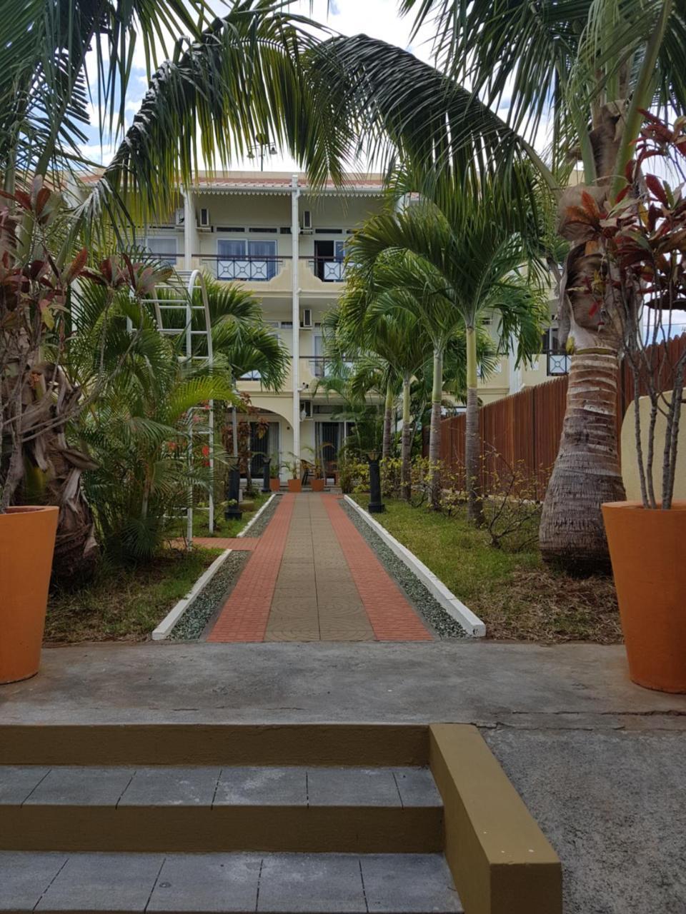 West Coast View & Apartment Flic en Flac