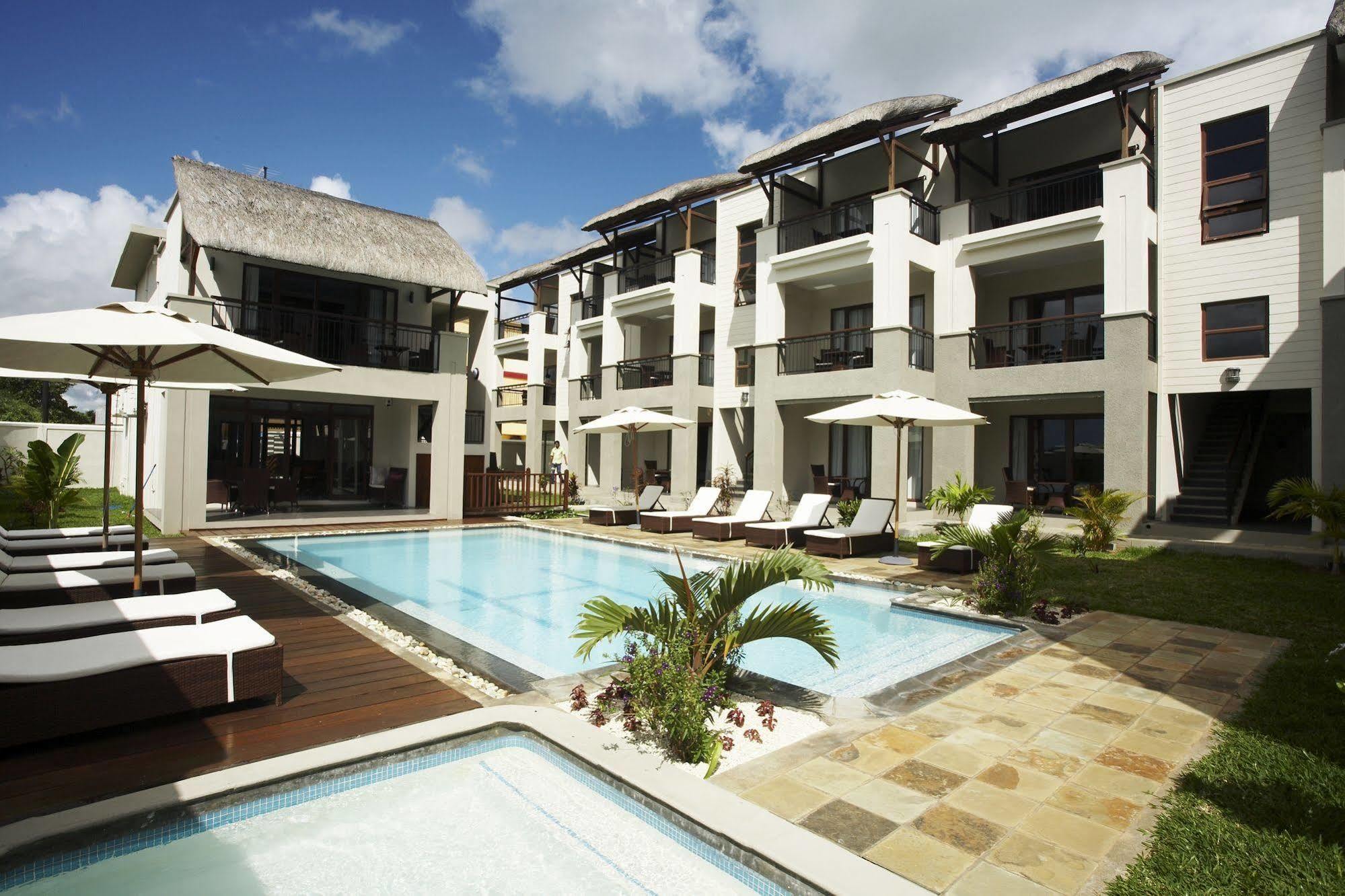 Grand Bay Suites Aparthotel 4*