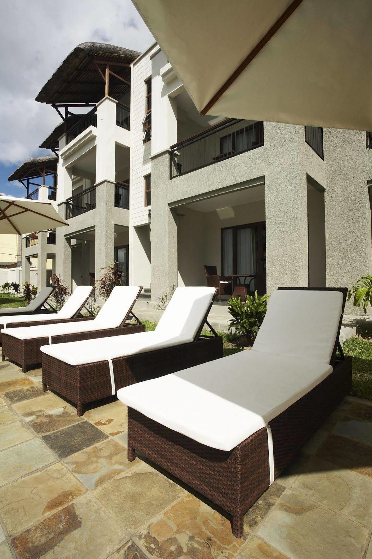Aparthotel Grand Bay Suites 4*
