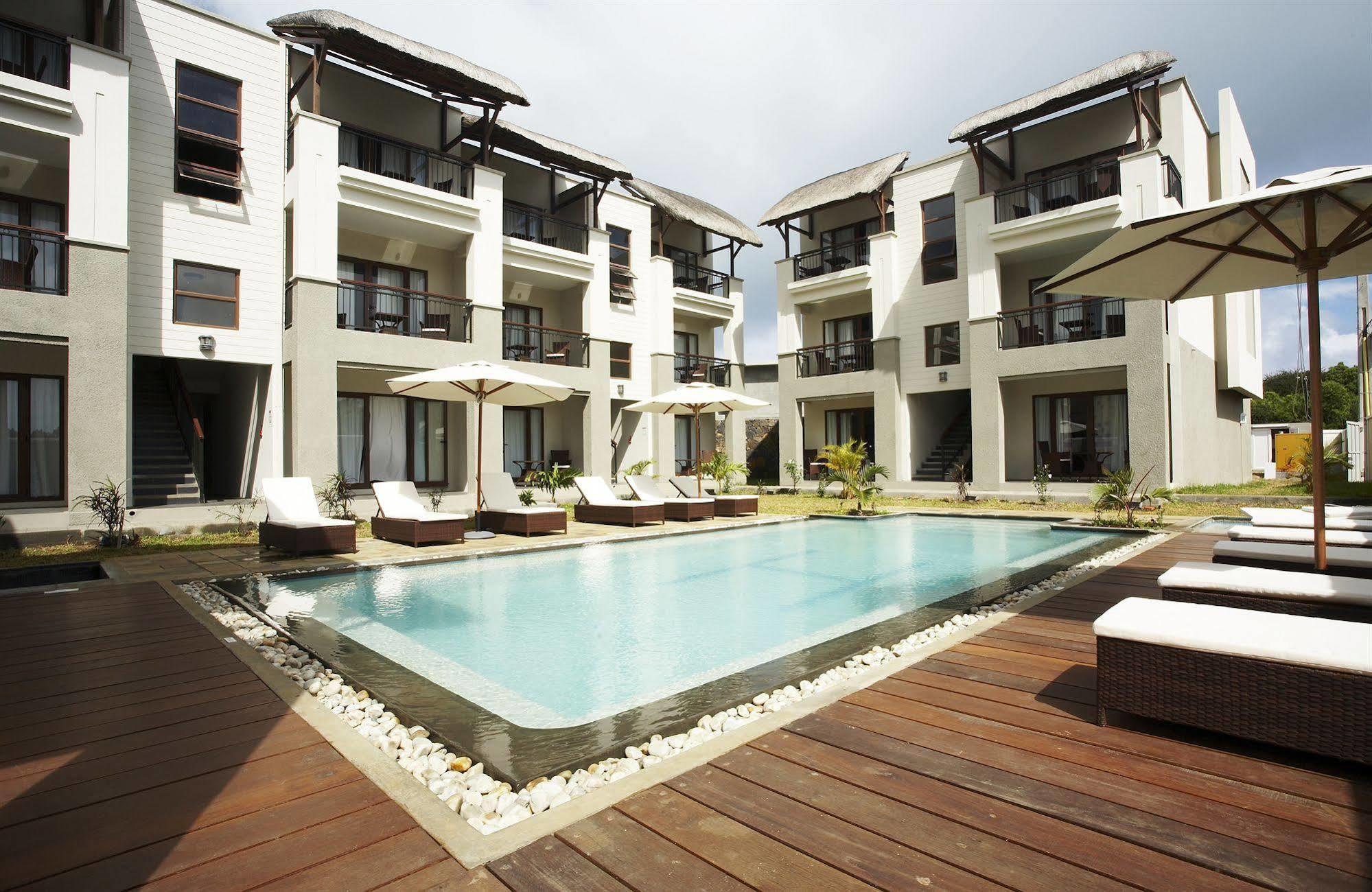 Grand Bay Suites 4*