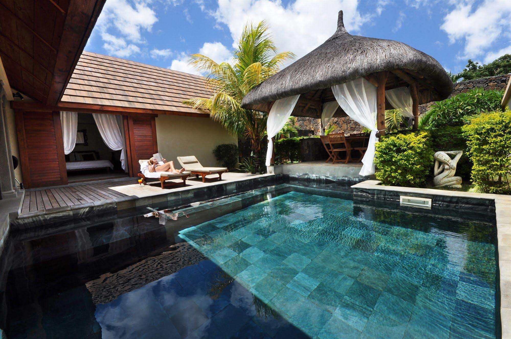 Oasis Villas *