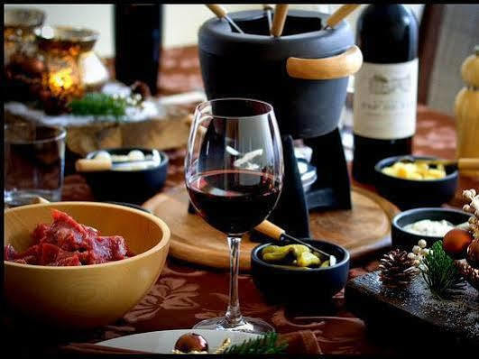 7 Cascades Restaurant Bar & Lodges