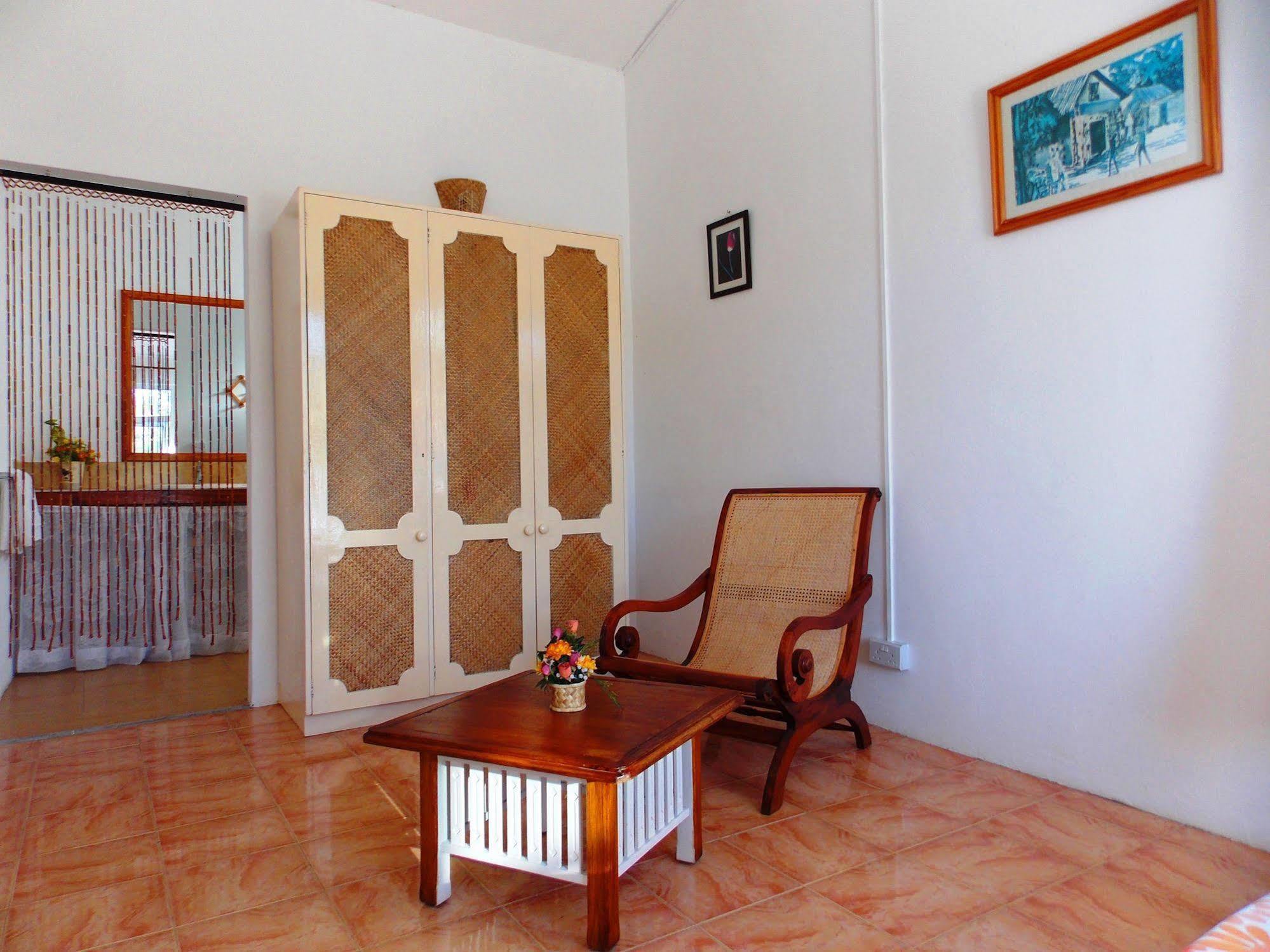 Le Macoua Guest house Port Mathurin