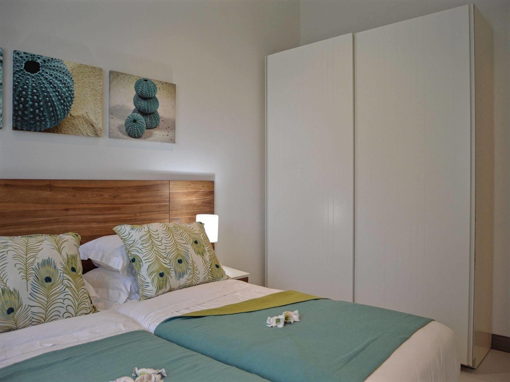 Pointe Aux Cannonier Luxury