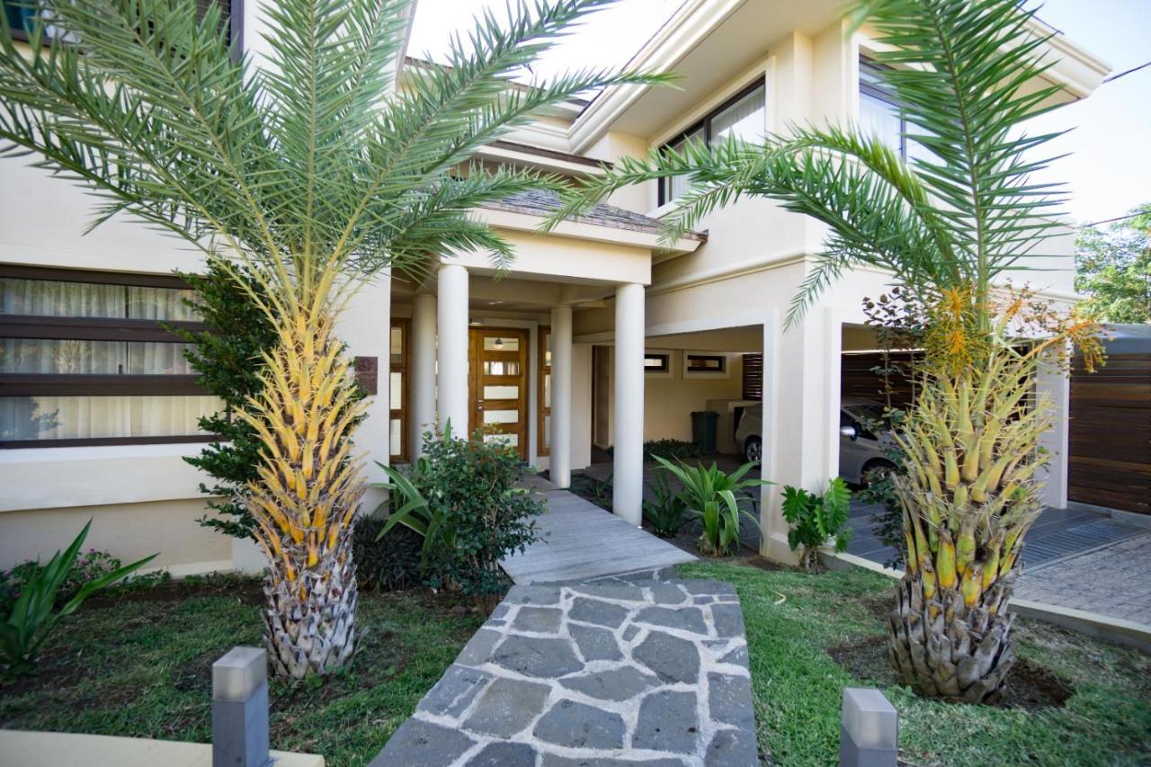 Villasun Luxury & *