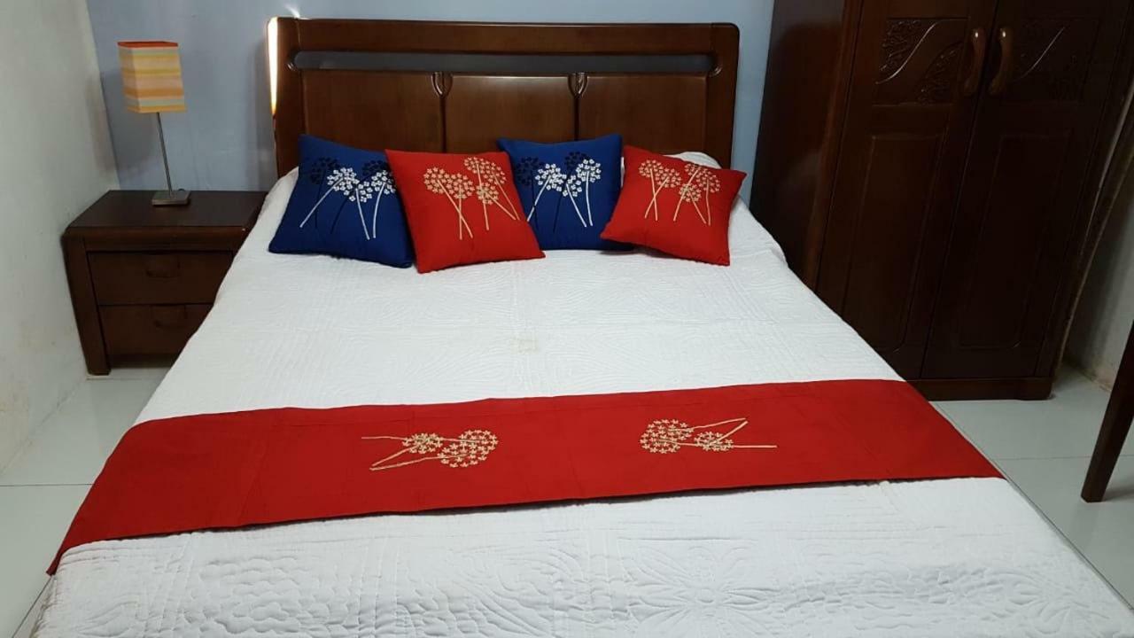 Easy World Aparthotel *