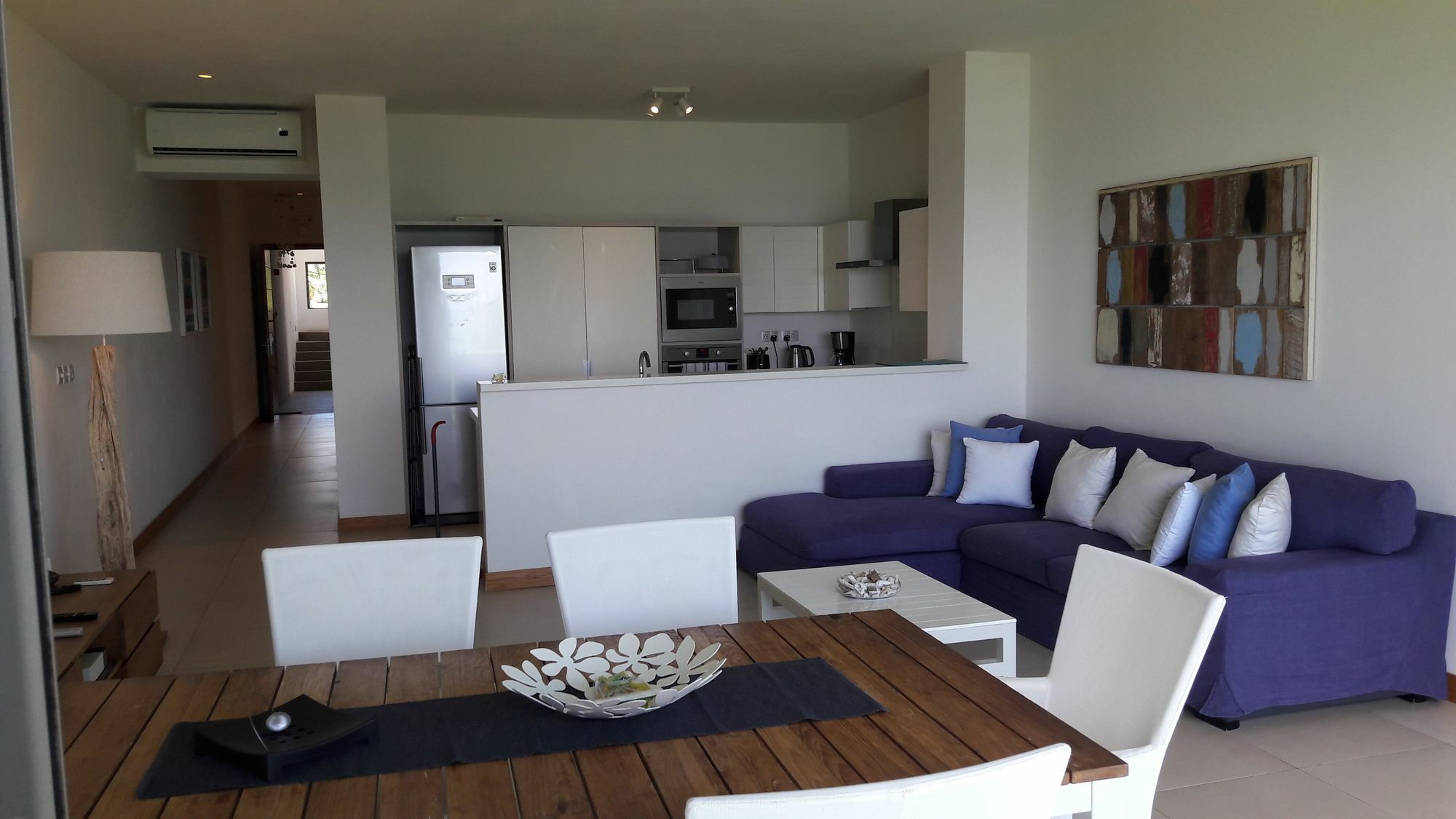 Villasun Seafront Apart At Capouest *