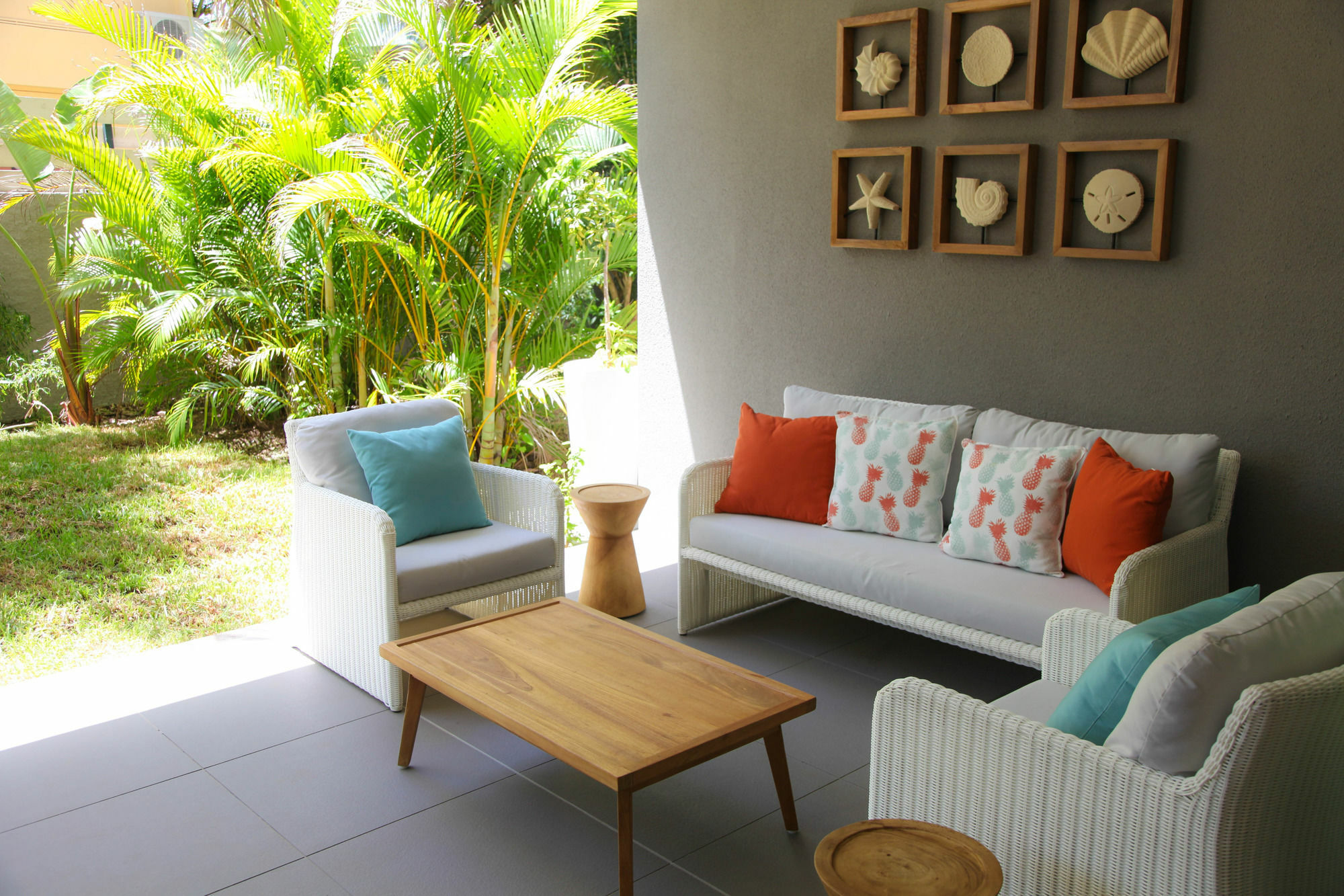 South Reef Luxury Apartment