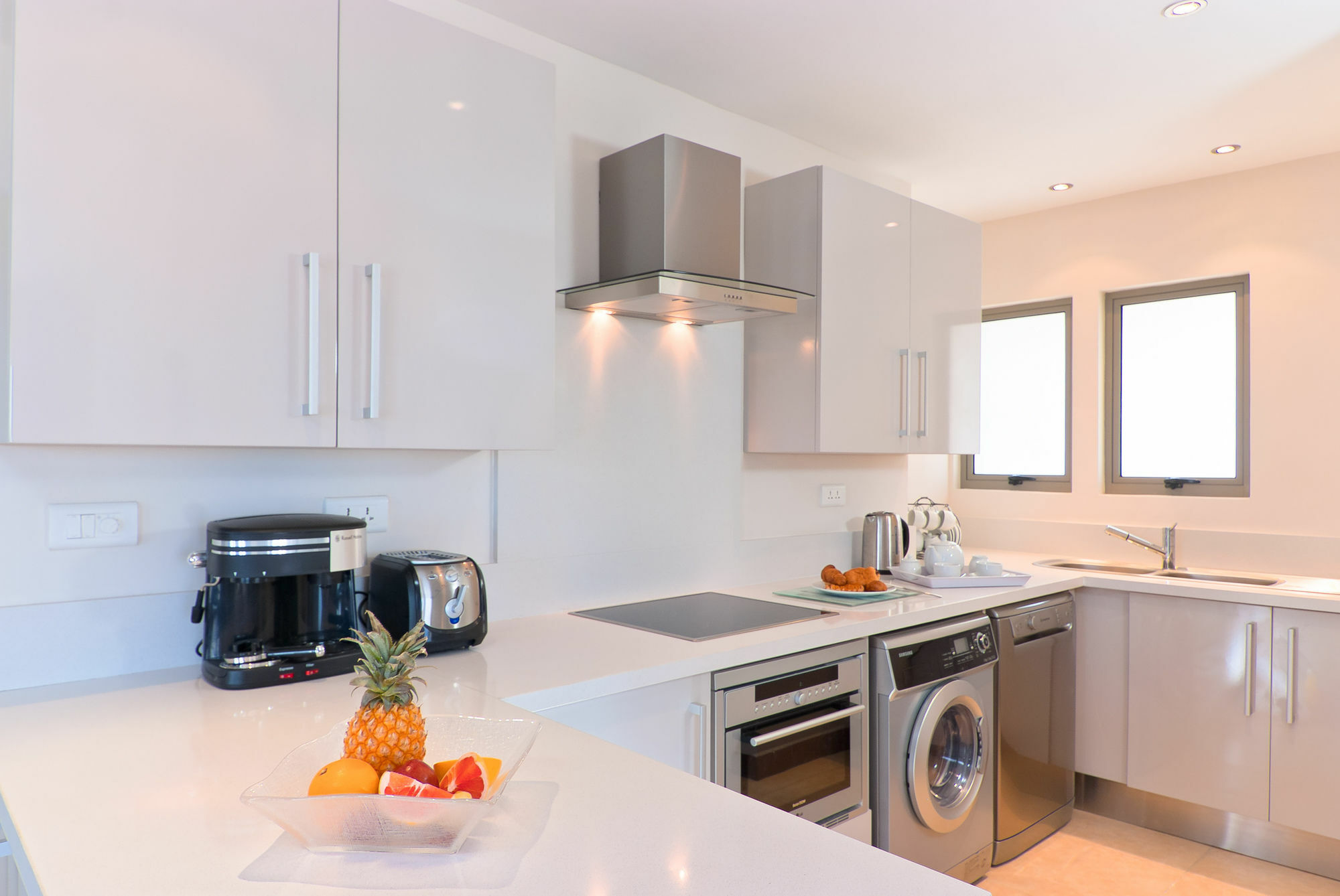 Bon Azur Beachfront & Penthouses With Lov Apartamento *