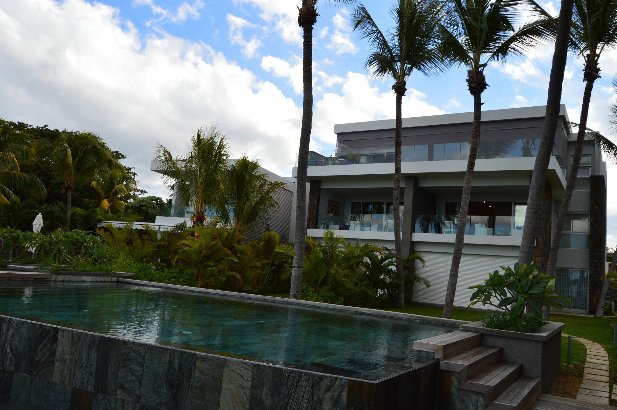 Rive Bleue Luxury