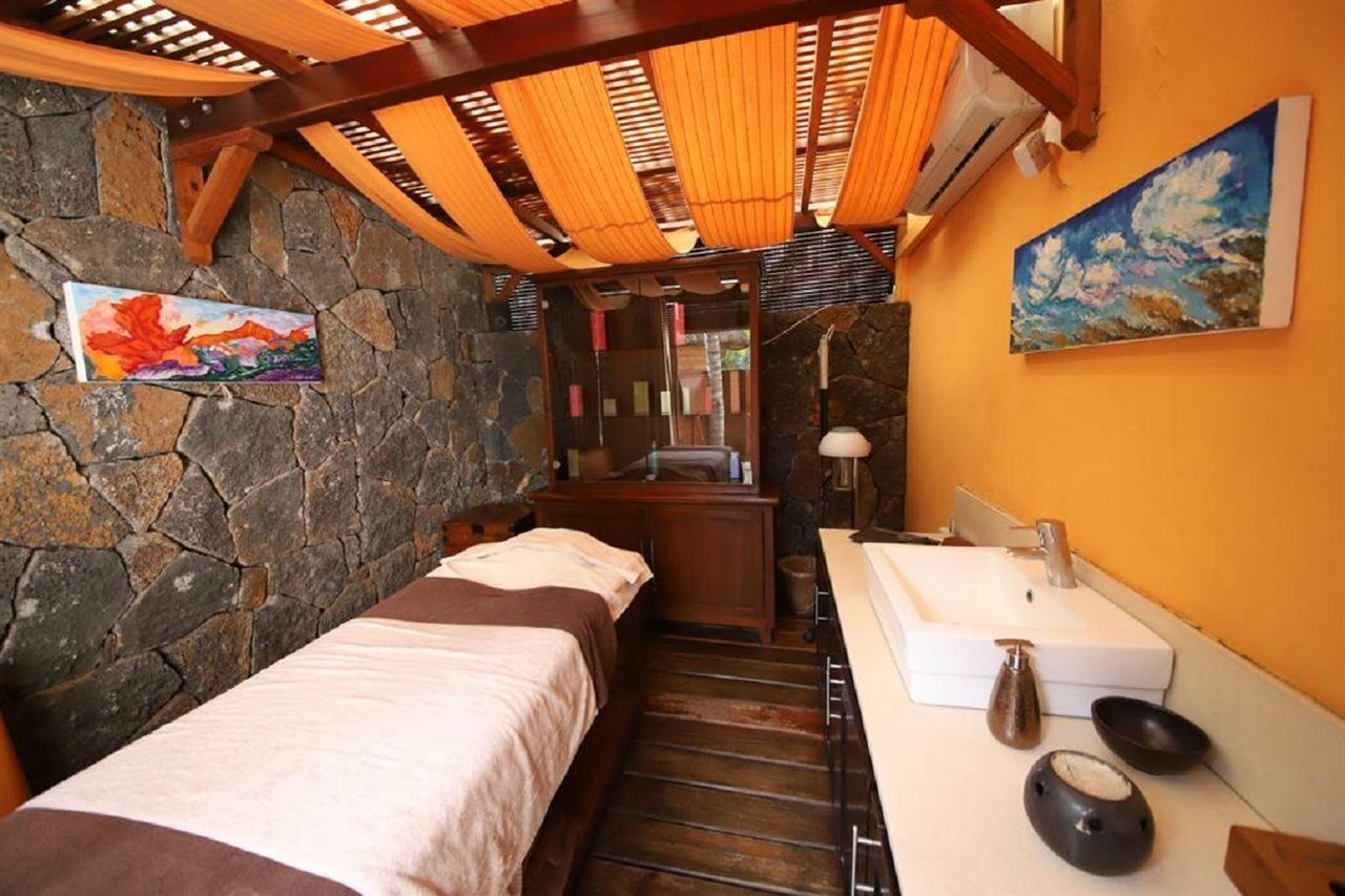 Hotel Villas Caroline Beach 3*