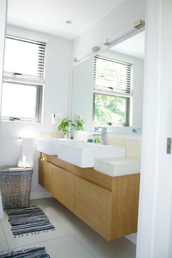 Cap Ouest Beachfront Luxury Penthouse & Apartment *