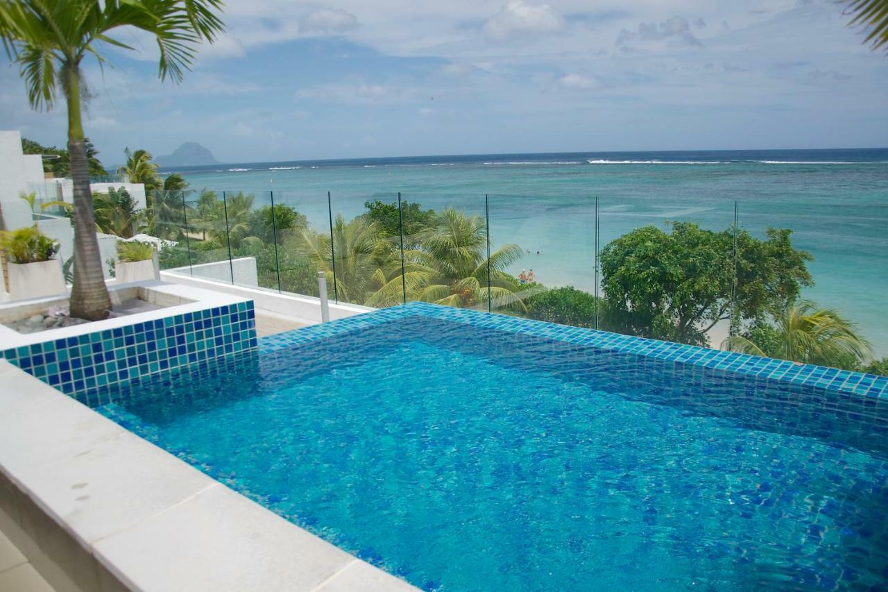 Cap Ouest Beachfront Luxury Penthouse & Apartment *