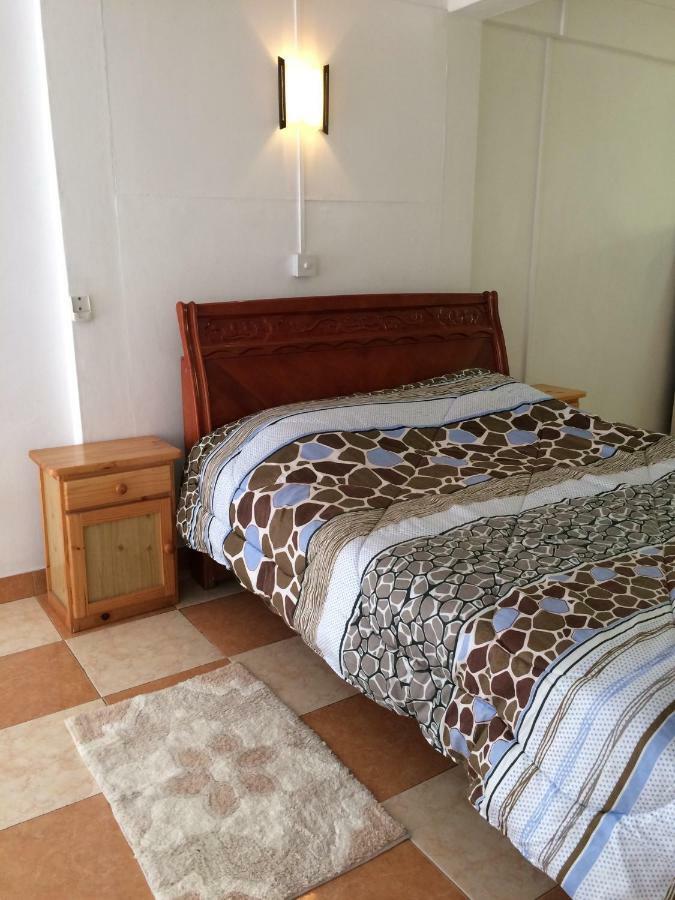 Ebrahim Flats - Grand Baie Beach