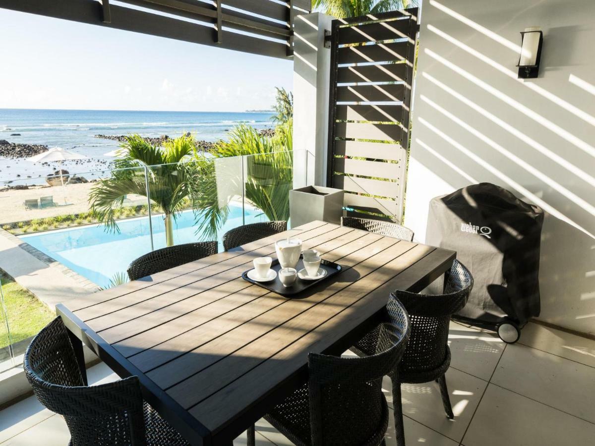 Beachfront & Pool Serviced With Stunning View - Closest To The Than Apartment