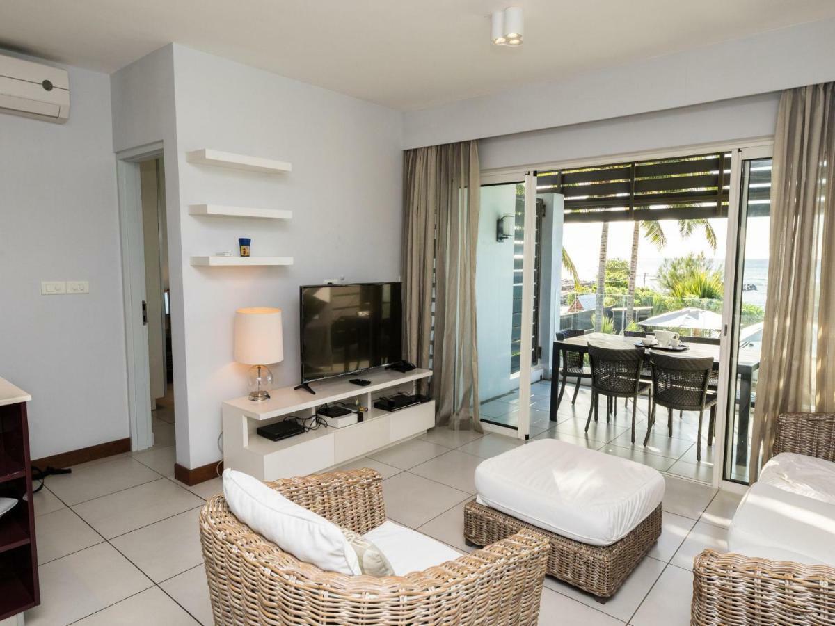 Apartment Beachfront & Pool Serviced With Stunning View - Closest To The Than Triolet