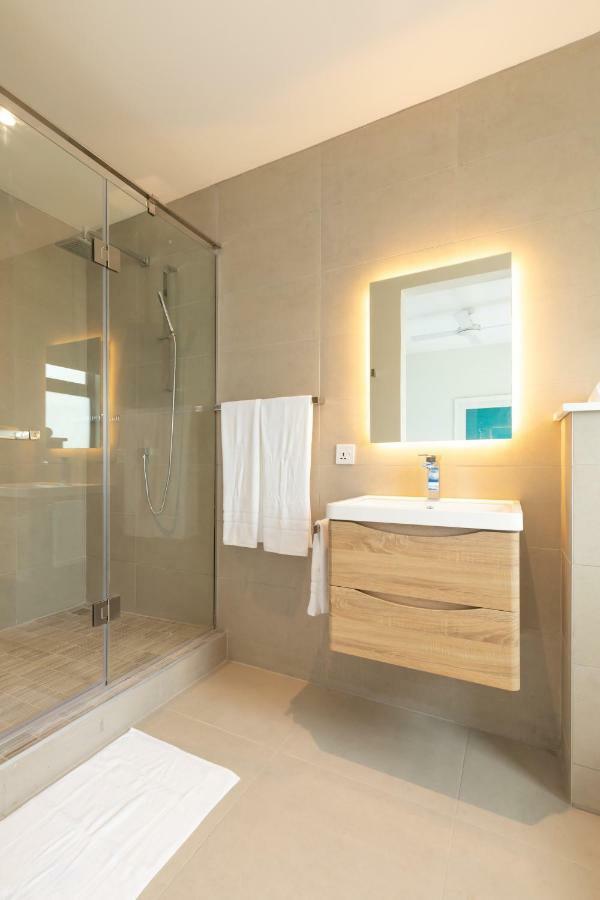 Caplage - Beachfront Ground Floor In Apartment *