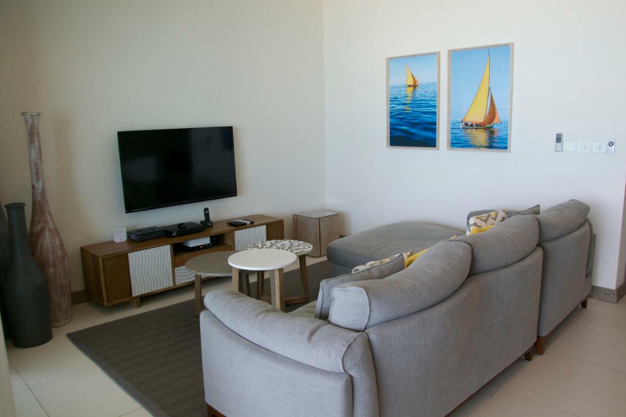 Summer Breeze Beachfront Luxury Apartment Pointe D'Esny